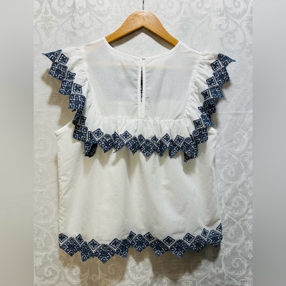 NWT Jennifer and Grace White & Blue Eyelet Sleeveless 100% Cotton Blouse Medium - Picture 9 of 15
